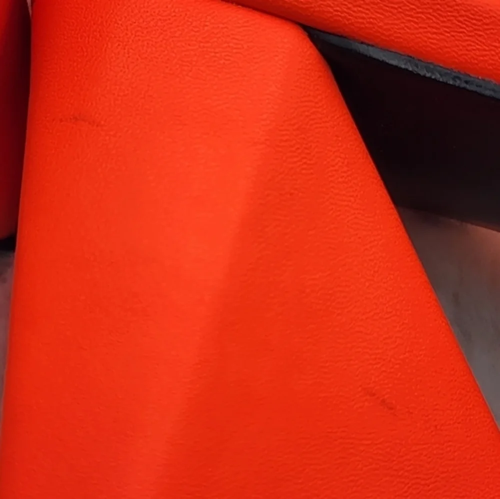 ASOS design Halliwell triangle block heel neon orange slides like new - Picture 6 of 8